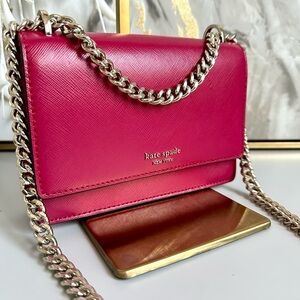Like New KATE SPADE Pink Cerise Daisy Hazel Chain Small Flap Crossbody H…